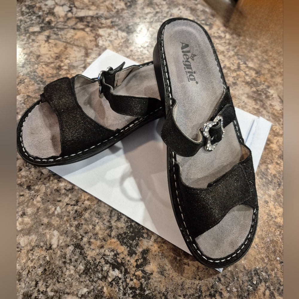 Alegria Victoria Sandals 9.5 or 40